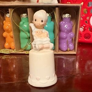 1984 Vintage Perfect Grandma Thimble by Enesco